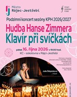 Hudba Hanse Zimmera klavír při svíčkách